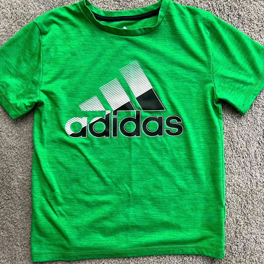Boys Adidas T-shirt (Size S/8)